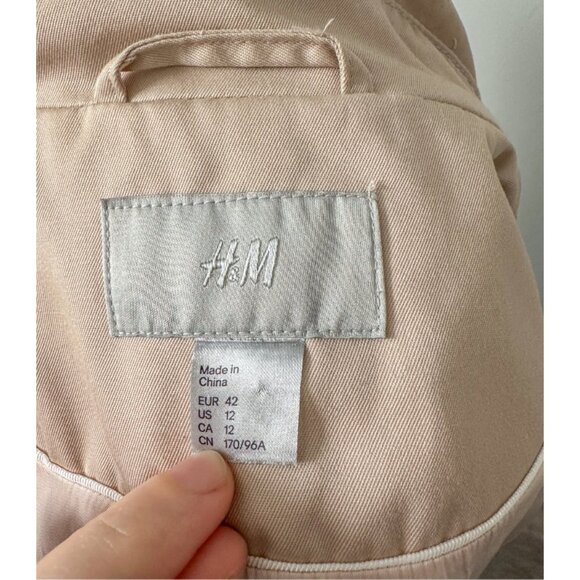 H&M Classic Khaki Trench Coat with Ruffle Details - Picture 9 of 9